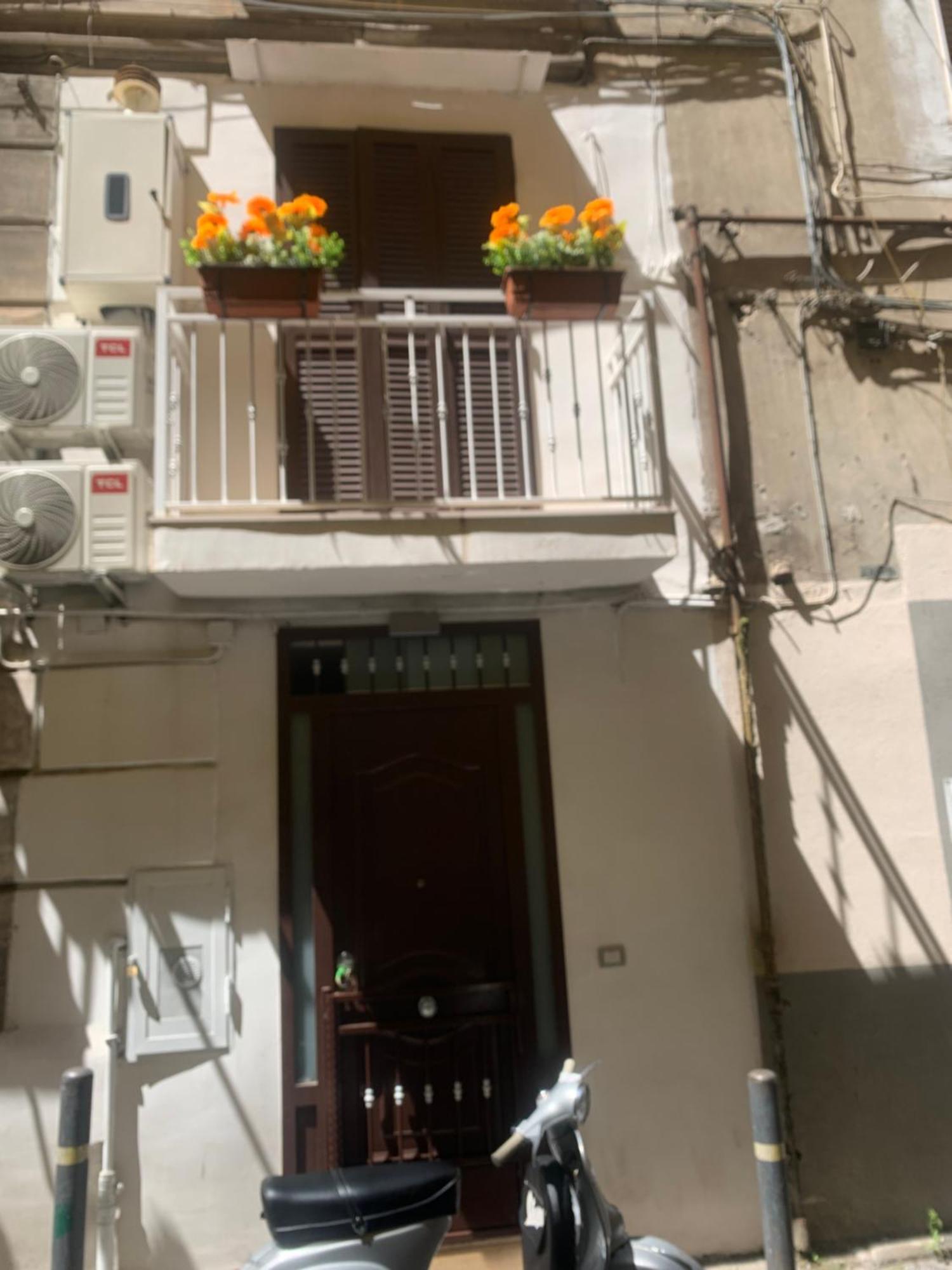 Viky House Chiaja 1 Apartamento Nápoles Exterior foto